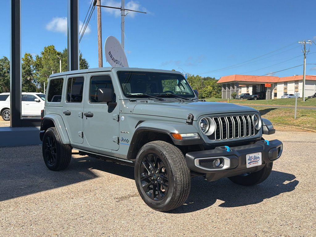 Used 2024 Jeep Wrangler Unlimited Sahara AWD/4WD image 14