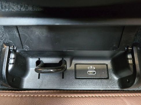 Used 2020 BMW X7 xDrive40i w/ Premium Package image 52