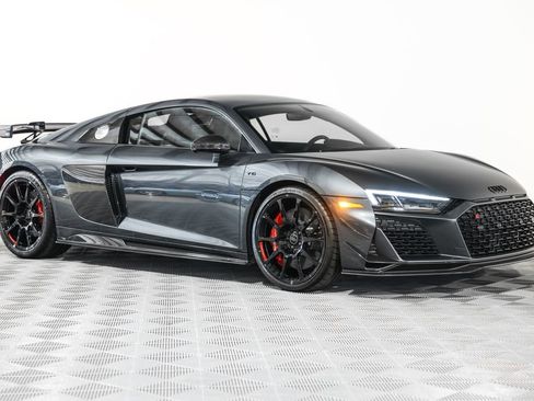 Used 2023 Audi R8 V10 GT RWD image 4