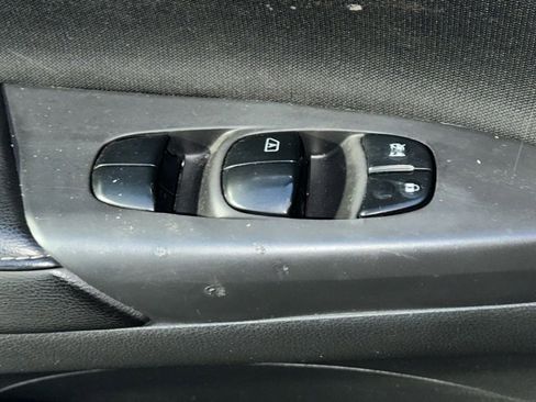 Used 2019 Nissan Sentra SV w/ Protection Package image 15