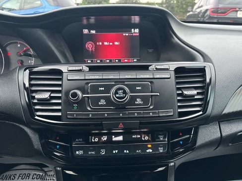 Used 2017 Honda Accord Sport Special Edition image 31