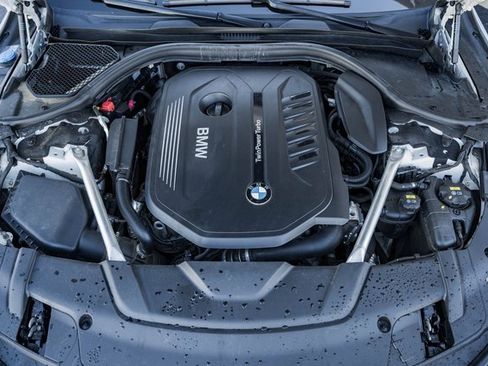 Used 2019 BMW 740i 740i w/ M Sport Package image 22