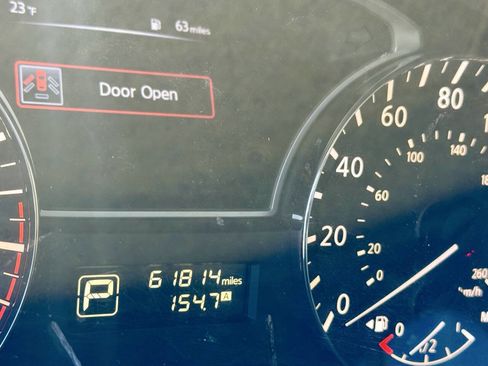 Used 2015 Nissan Altima 2.5 S w/ Sport Value Package image 13