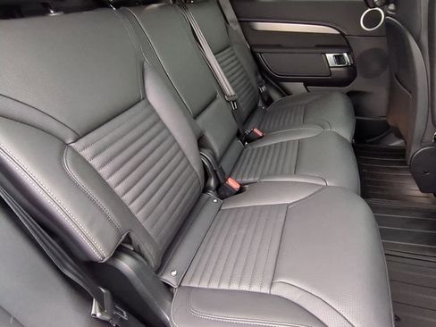New 2026 Land Rover Discovery Limited Edition image 21