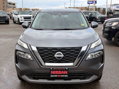 Certified 2023 Nissan Rogue SV image 8