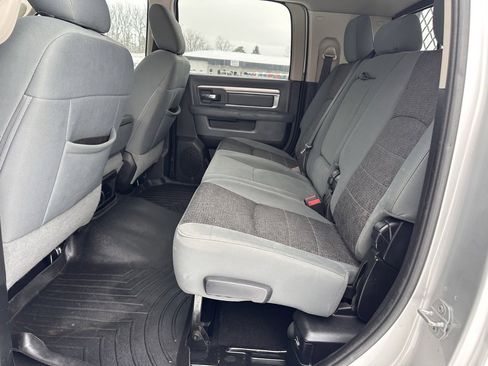Used 2015 RAM 3500 SLT w/ Cold Weather Group image 25