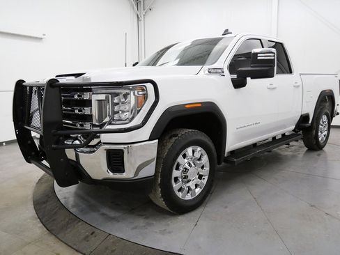 Used 2022 GMC Sierra 2500 SLE w/ X31 Off-Road Package image 3