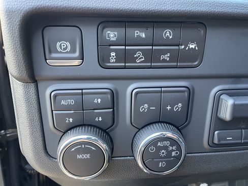 New 2025 Chevrolet Tahoe Premier image 12