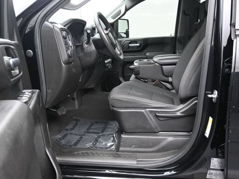 Used 2021 Chevrolet Silverado 2500 Custom w/ Custom Value Package AWD/4WD image 11