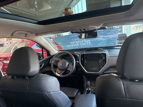 New 2025 Subaru Ascent Limited image 7