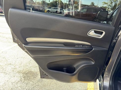 Used 2020 Dodge Durango SXT w/ 3rd Row Seating Group image 28
