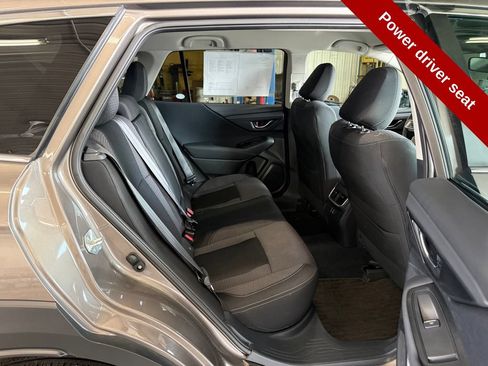 Used 2024 Subaru Outback Premium AWD/4WD image 36