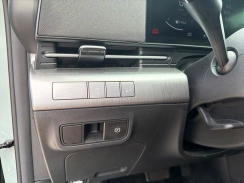 Certified 2024 Hyundai Kona SEL w/ Convenience Package FWD image 28