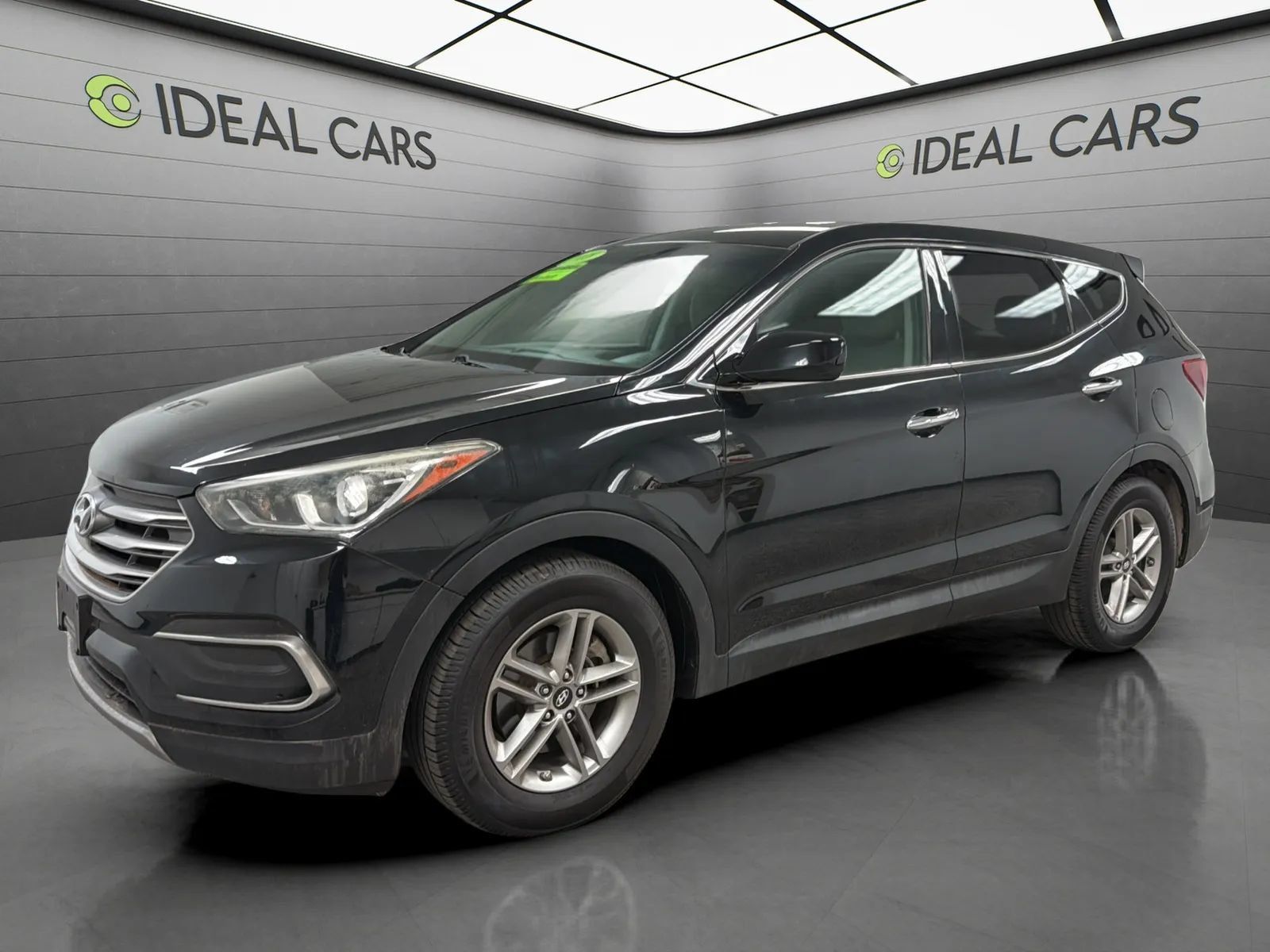 Used 2018 Hyundai Santa Fe Sport FWD image 1