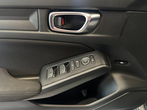 Used 2025 Honda Civic Sport image 19