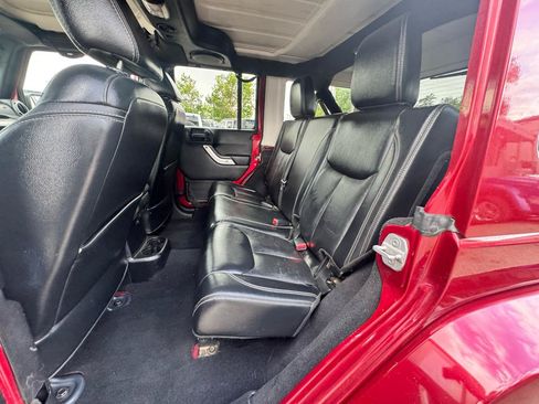Used 2013 Jeep Wrangler Unlimited Sahara w/ Connectivity Group AWD/4WD image 16