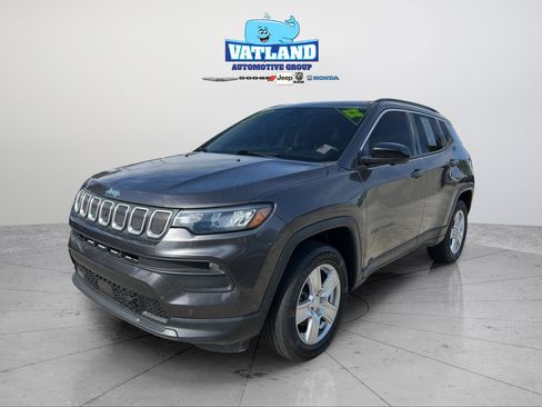 Certified 2022 Jeep Compass Latitude w/ Convenience Group image 1