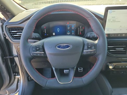 Used 2024 Ford Escape ST-Line w/ Tech Pack #1 AWD/4WD image 23