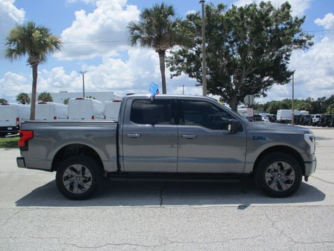 Certified 2025 Ford F150 Lightning Flash AWD/4WD image 8