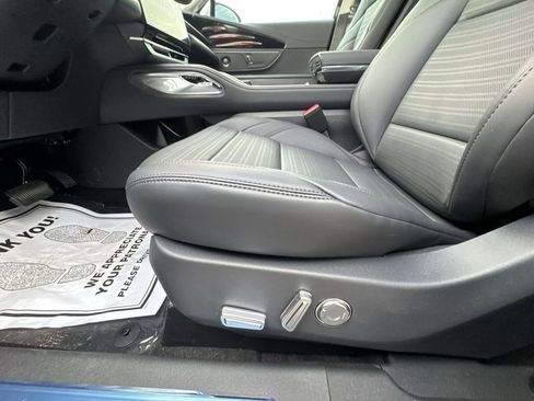 New 2026 Lincoln Nautilus Reserve image 12