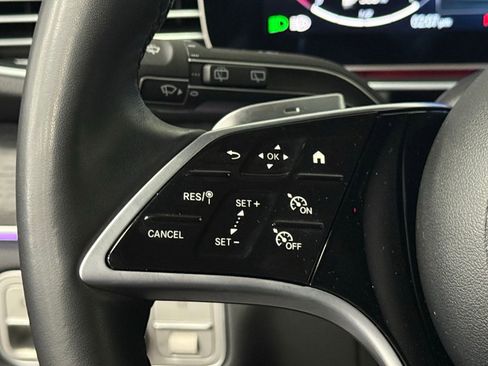 Certified 2025 Mercedes-Benz GLE 450e 4MATIC image 24