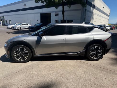 Used 2024 Kia EV6 Wind w/ Wind Technology Package AWD/4WD image 7