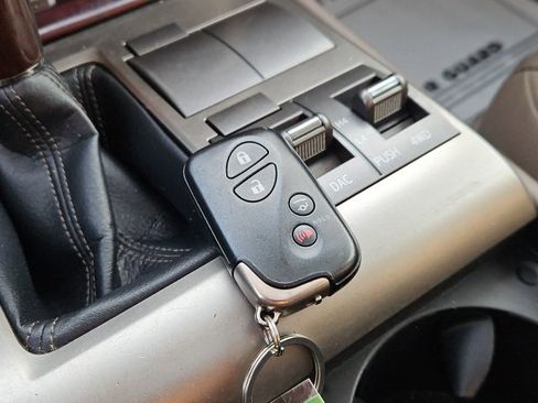 Used 2018 Lexus GX 460 image 46