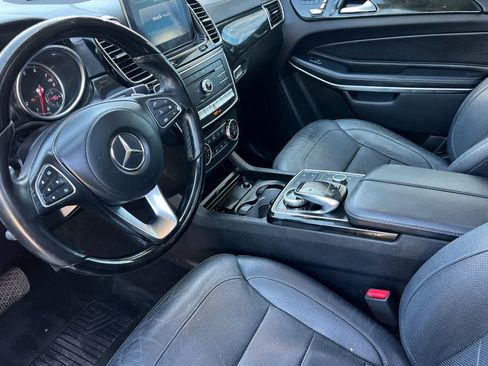Used 2018 Mercedes-Benz GLS 550 4MATIC image 12