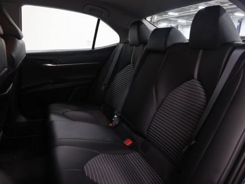 Used 2020 Toyota Camry SE FWD image 28