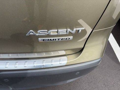 Used 2024 Subaru Ascent Limited w/ Technology Package AWD/4WD image 4