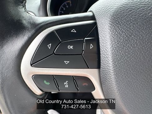 Used 2019 Jeep Grand Cherokee Limited AWD/4WD image 29