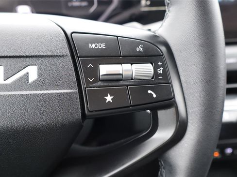 Certified 2025 Kia K4 EX image 20