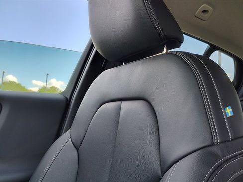 New 2026 Volvo XC40 B5 Core w/ Climate Package image 21