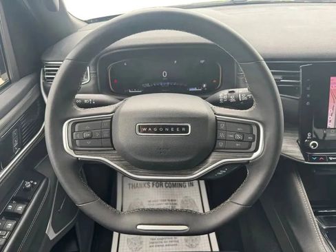 Used 2023 Jeep Wagoneer Series II AWD/4WD image 24