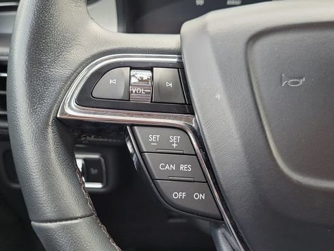 Certified 2023 Lincoln Nautilus AWD w/ Premium Package image 20