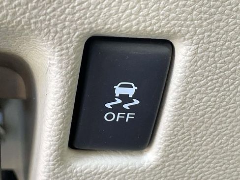 Used 2017 INFINITI QX50 AWD w/ Premium Plus Package image 17