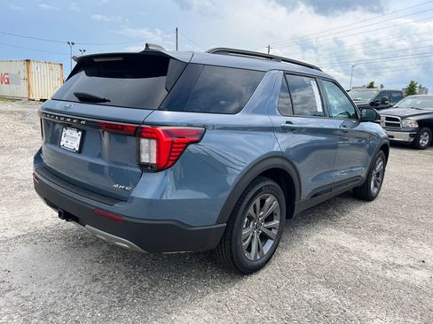 New 2026 Ford Explorer Active w/ Active Comfort Package AWD/4WD image 7