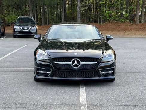 Used 2014 Mercedes-Benz SLK 250 image 4