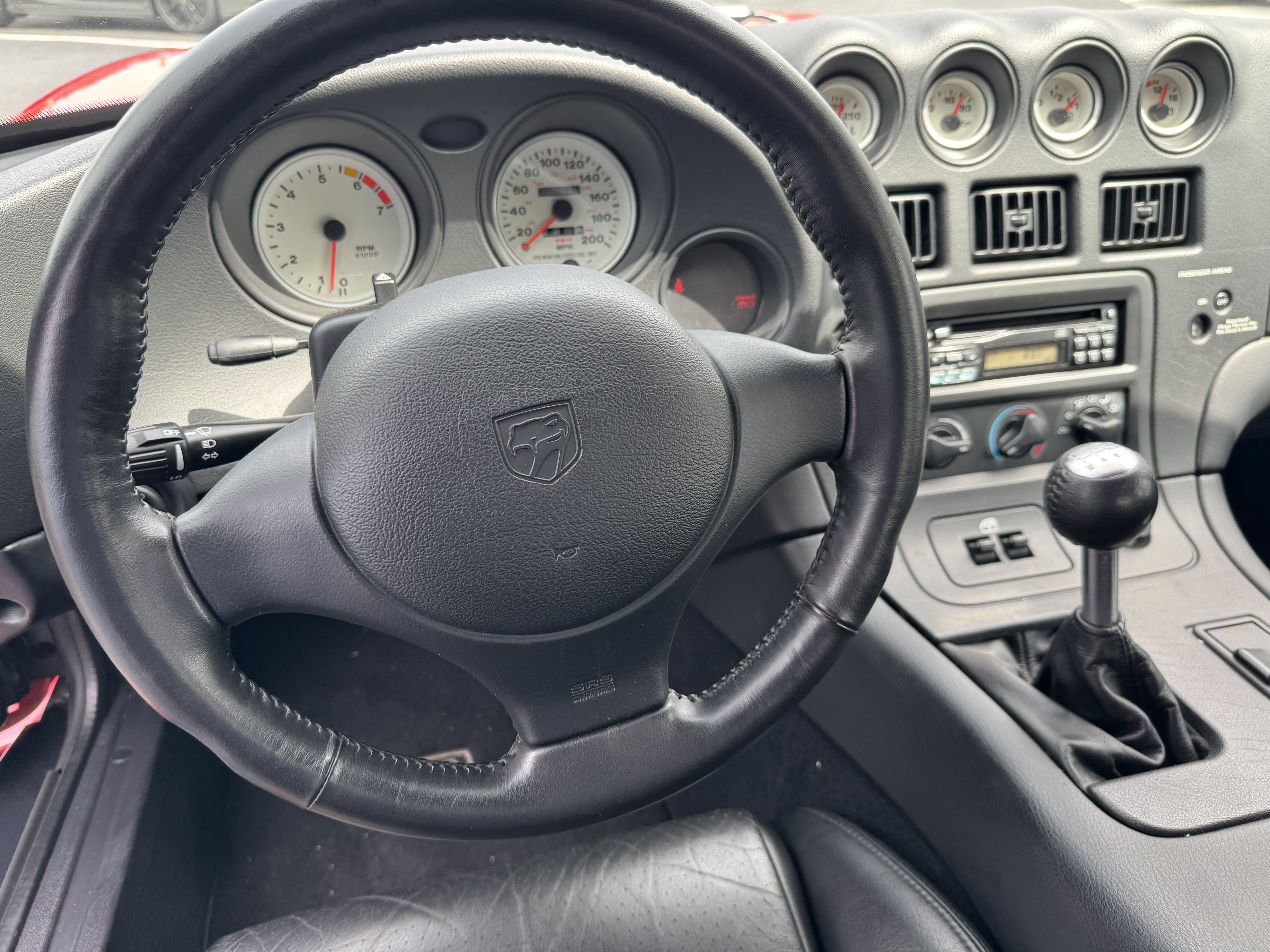 Used 2000 Dodge Viper RT/10 RWD image 17