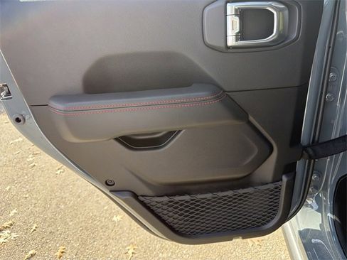 New 2026 Jeep Gladiator Rubicon w/ Steel Bumper Group image 20