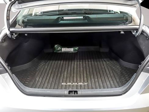 Used 2025 Toyota Camry LE FWD image 22