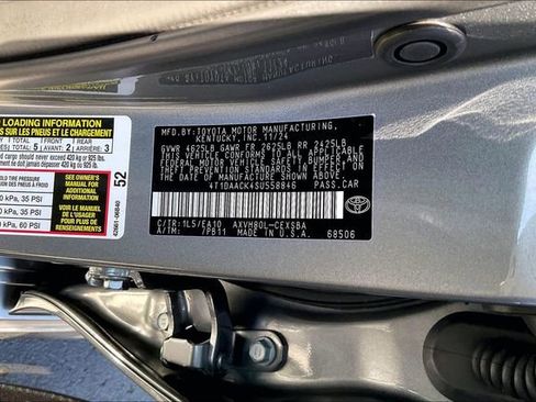 Used 2025 Toyota Camry SE FWD image 35