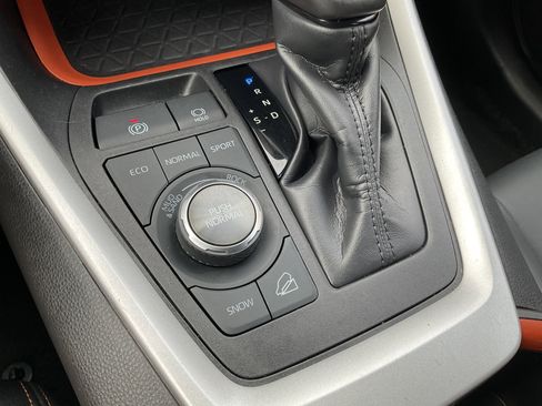 Used 2024 Toyota RAV4 Adventure image 19