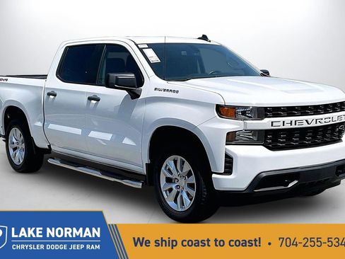 Used 2022 Chevrolet Silverado 1500 Custom AWD/4WD image 1