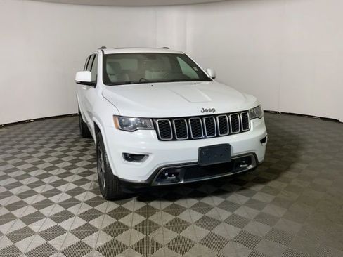 Used 2018 Jeep Grand Cherokee Limited AWD/4WD image 4