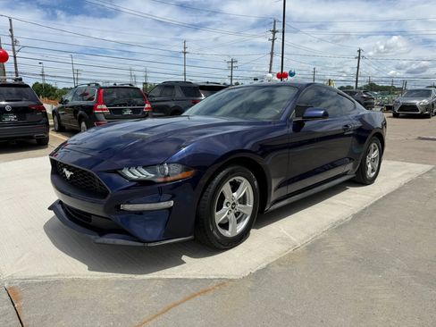 Used 2020 Ford Mustang Coupe RWD image 6