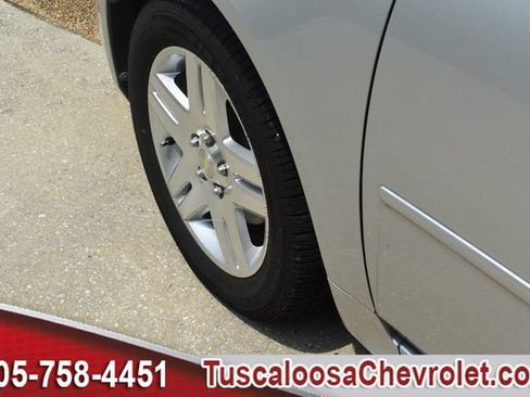 Used 2013 Chevrolet Impala LT FWD image 15