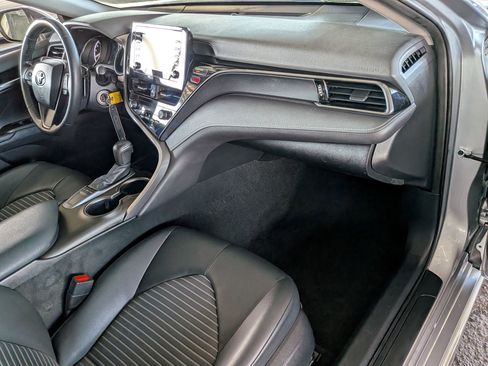 Used 2024 Toyota Camry SE FWD image 32