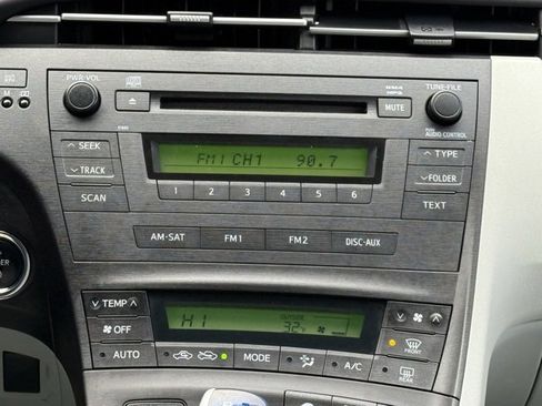 Used 2010 Toyota Prius Five image 25