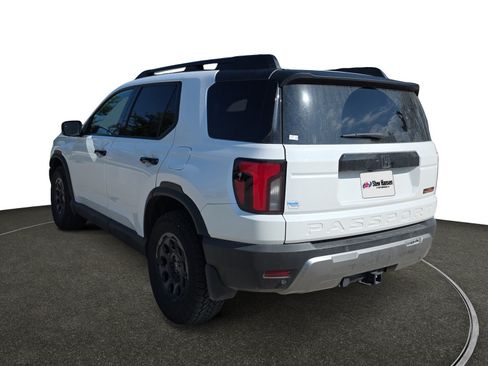 Used 2026 Honda Passport TrailSport Elite image 3